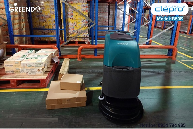 Hình ảnh máy chà sàn liên hợp đẩy tay CLEPRO R50E