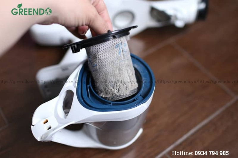 Làm sạch bộ lọc bụi sau mỗi lần sử dụng