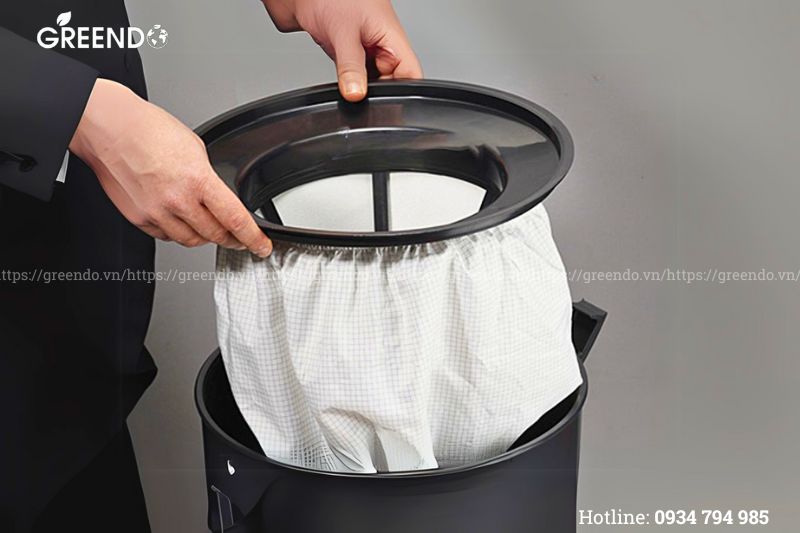 Vệ sinh bộ lọc máy hút bị 