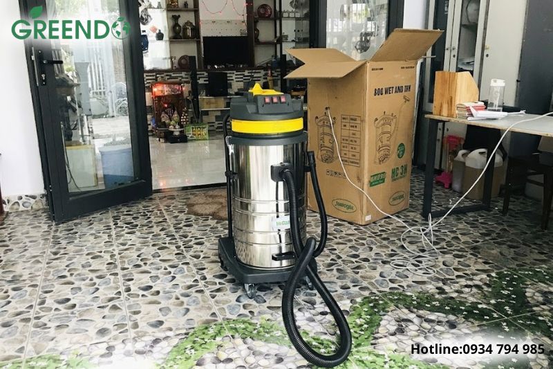  trọng lượng máy hút bụi công nghiệp ảnh hưởng đến khả năng vận hành