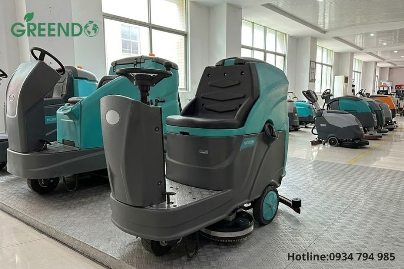 máy chà sàn làm sạch nhà xưởng diện tích lớn